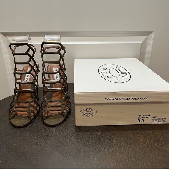 Steve Madden “Slithur” - Picture 9 of 11